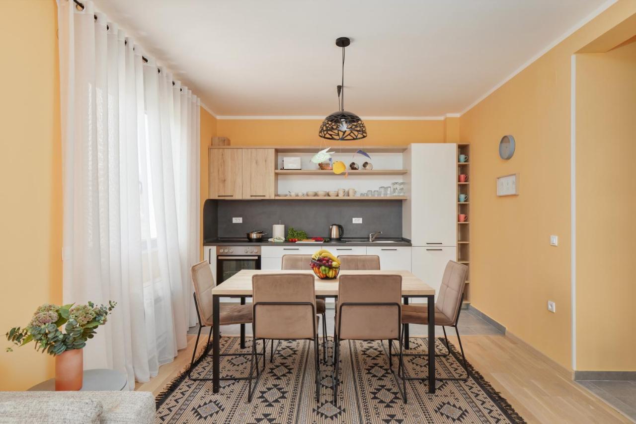 Premium-Designed Apartments 蒂瓦特 外观 照片
